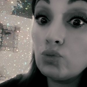 Meet your Posher, Shari